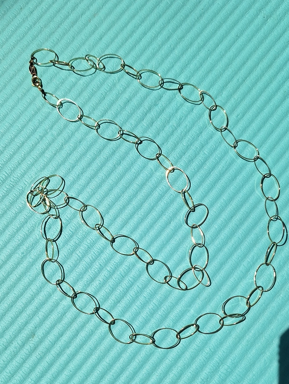 a.v. max. 38" Gold Tone Oval Link Chain Necklace.